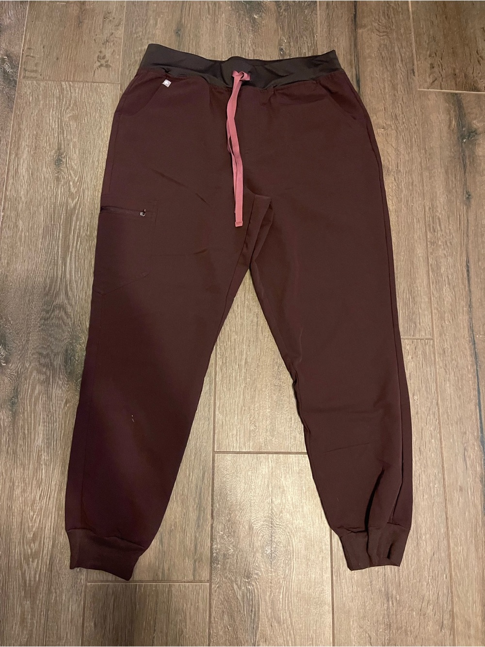 FIGS Zamora High Waisted FREEx Jogger Scrub Pants Dark Fig – Large